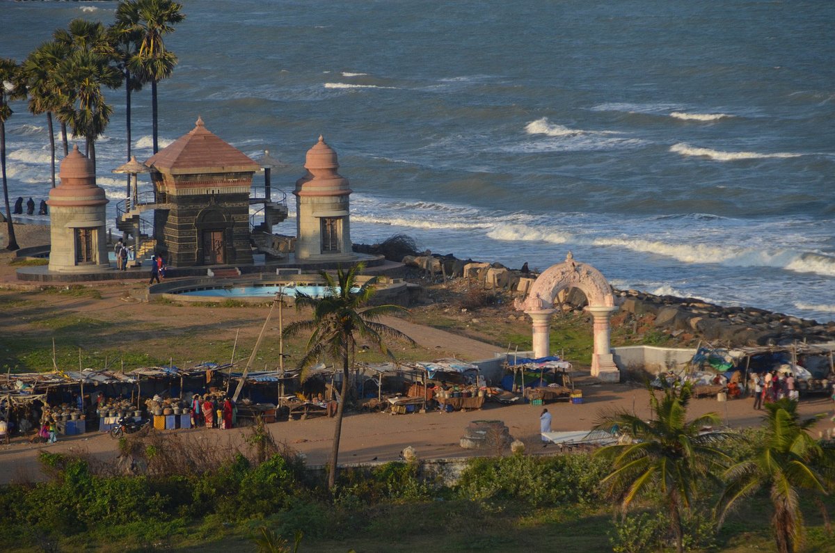 Poompuhar Beach